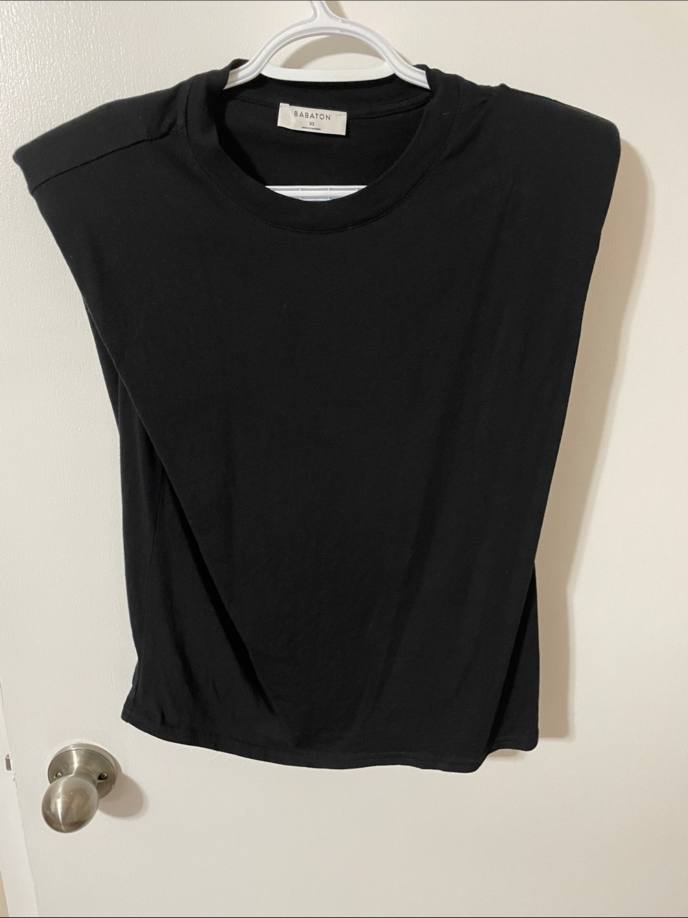 Babaton Shoulder Pad Black Tee Size XS - Picture 2 of 5
